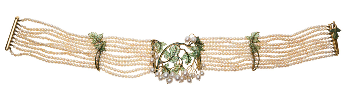 Collier de chien Aupébines, créé par René Lalique